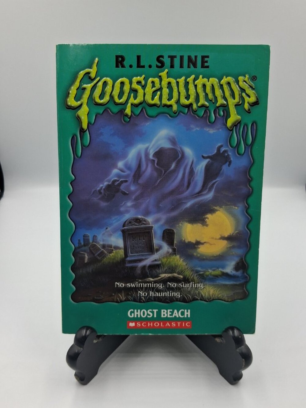 Vintage 1994 R.L Stine Goosebumps Ghost Beach Scholastic Paperback Book